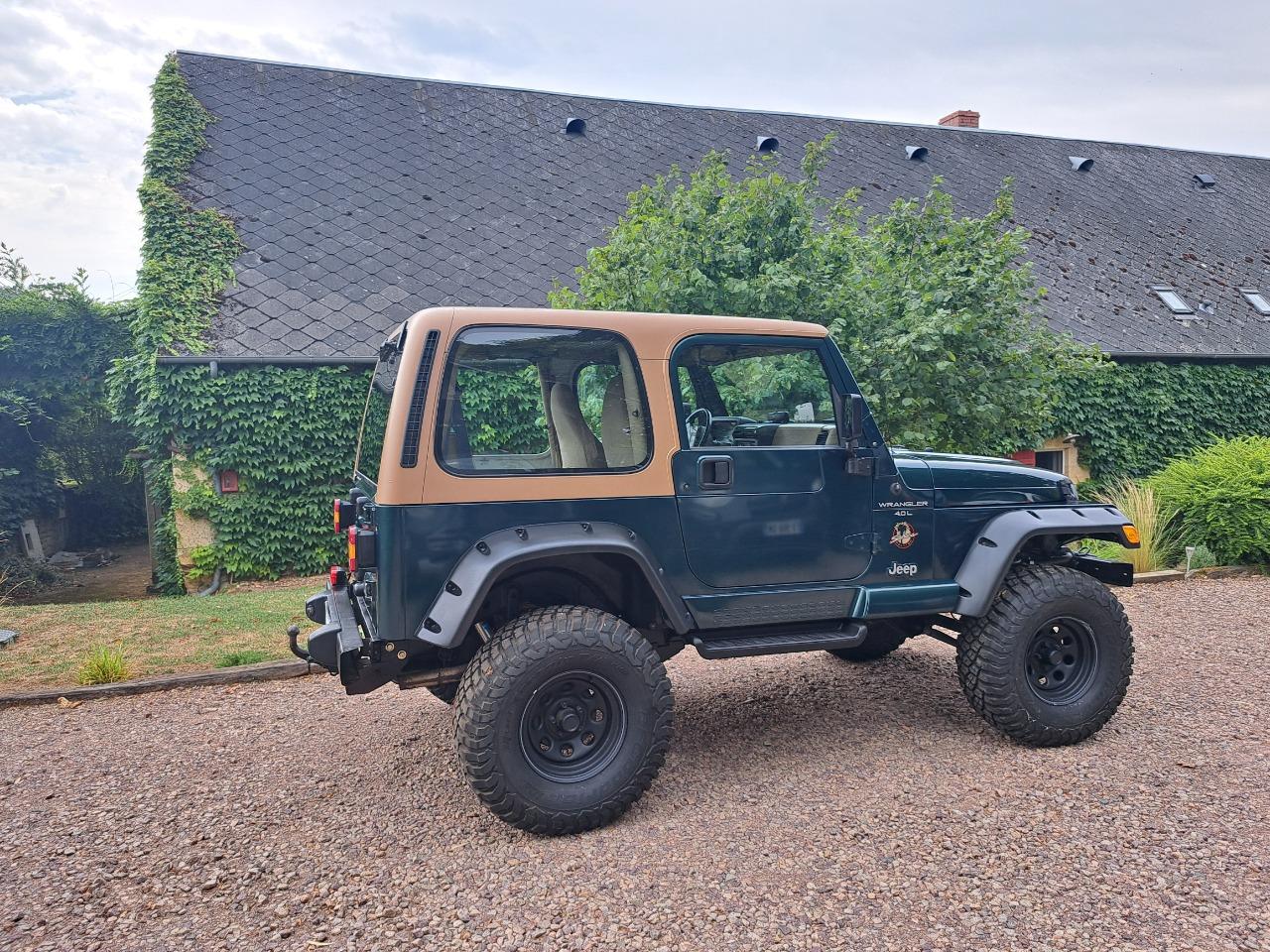 JEEP Wrangler TJ SAHARA 6 cyl 4l - 1999 LesAnciennes.com