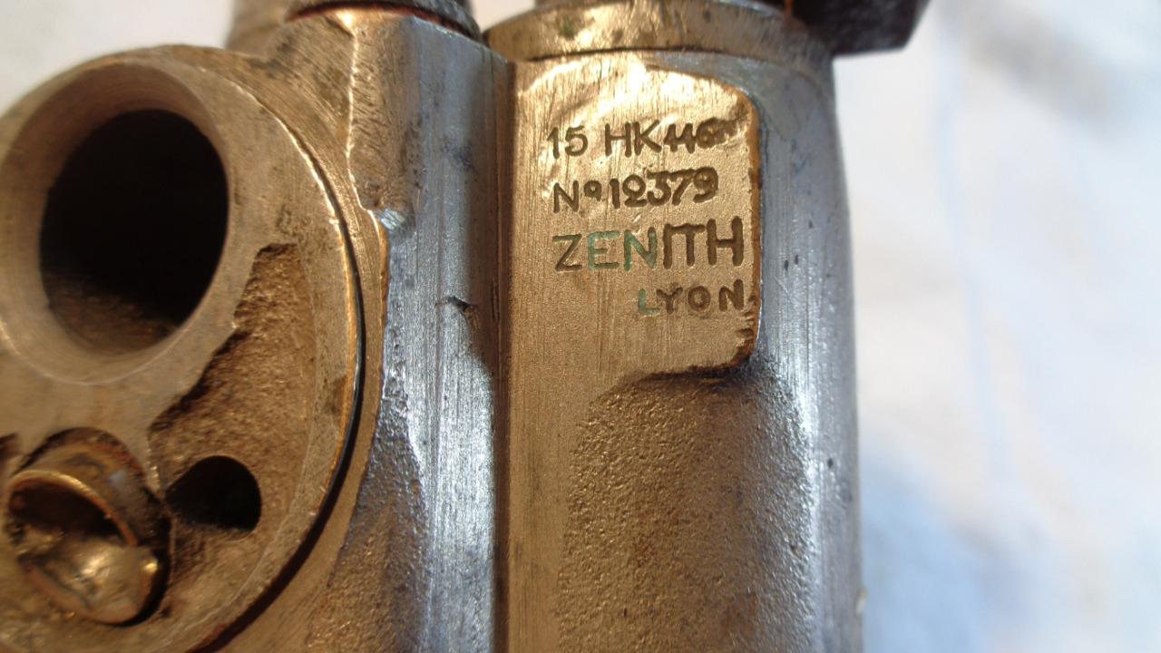 Carbu ZENITH moto ancienne pas Gurtner LesAnciennes.com