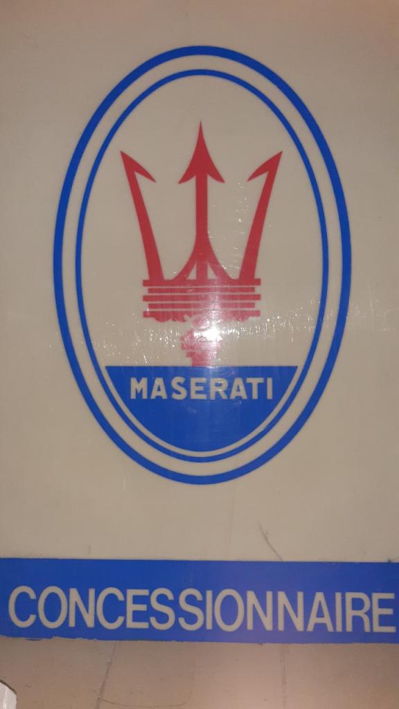 MASERATI pub LesAnciennes.com