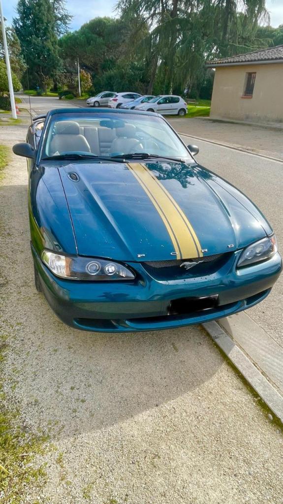 FORD Mustang - 1994 LesAnciennes.com