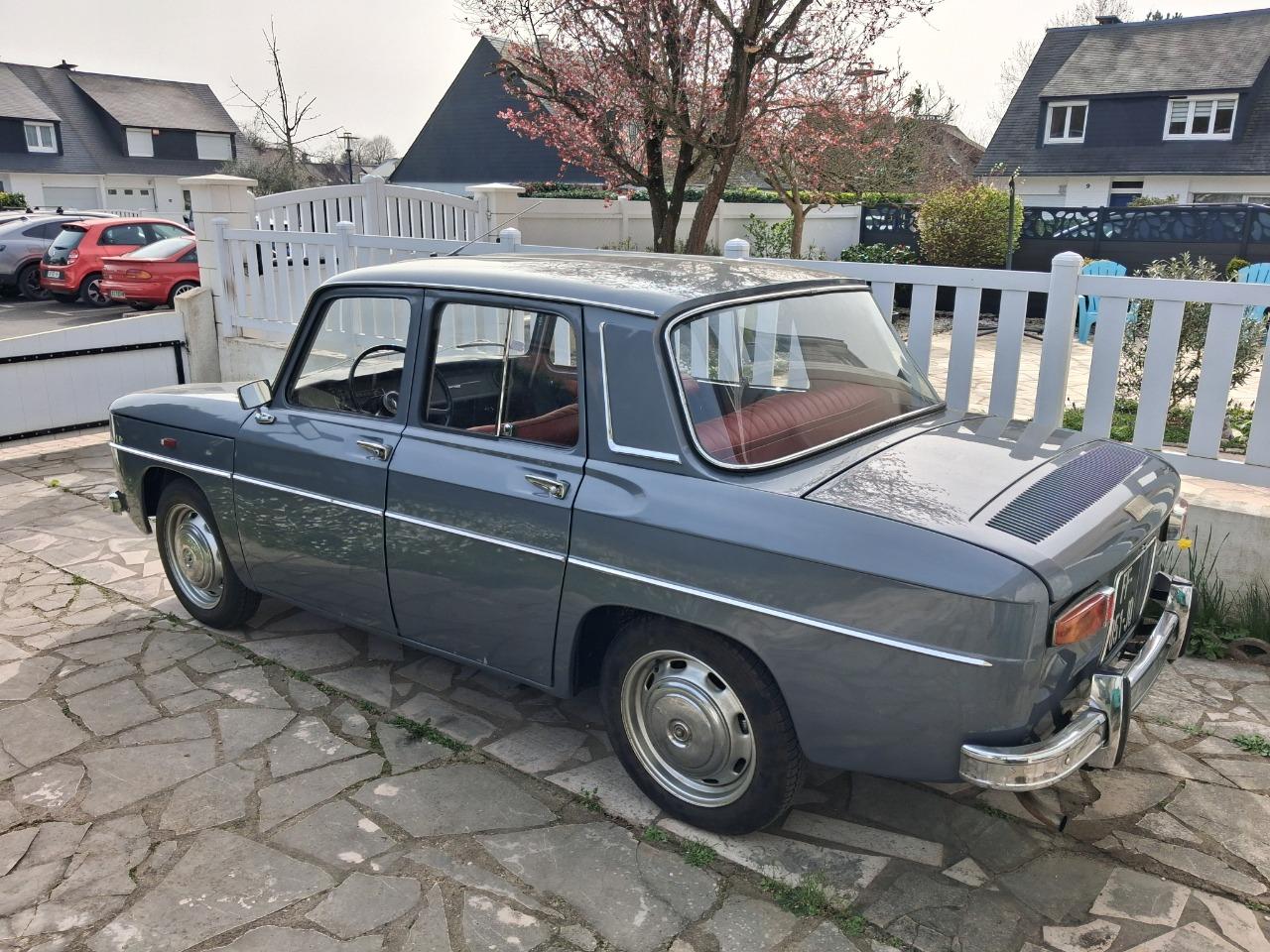 RENAULT 8 (R8) R1130 Major - 1965 LesAnciennes.com