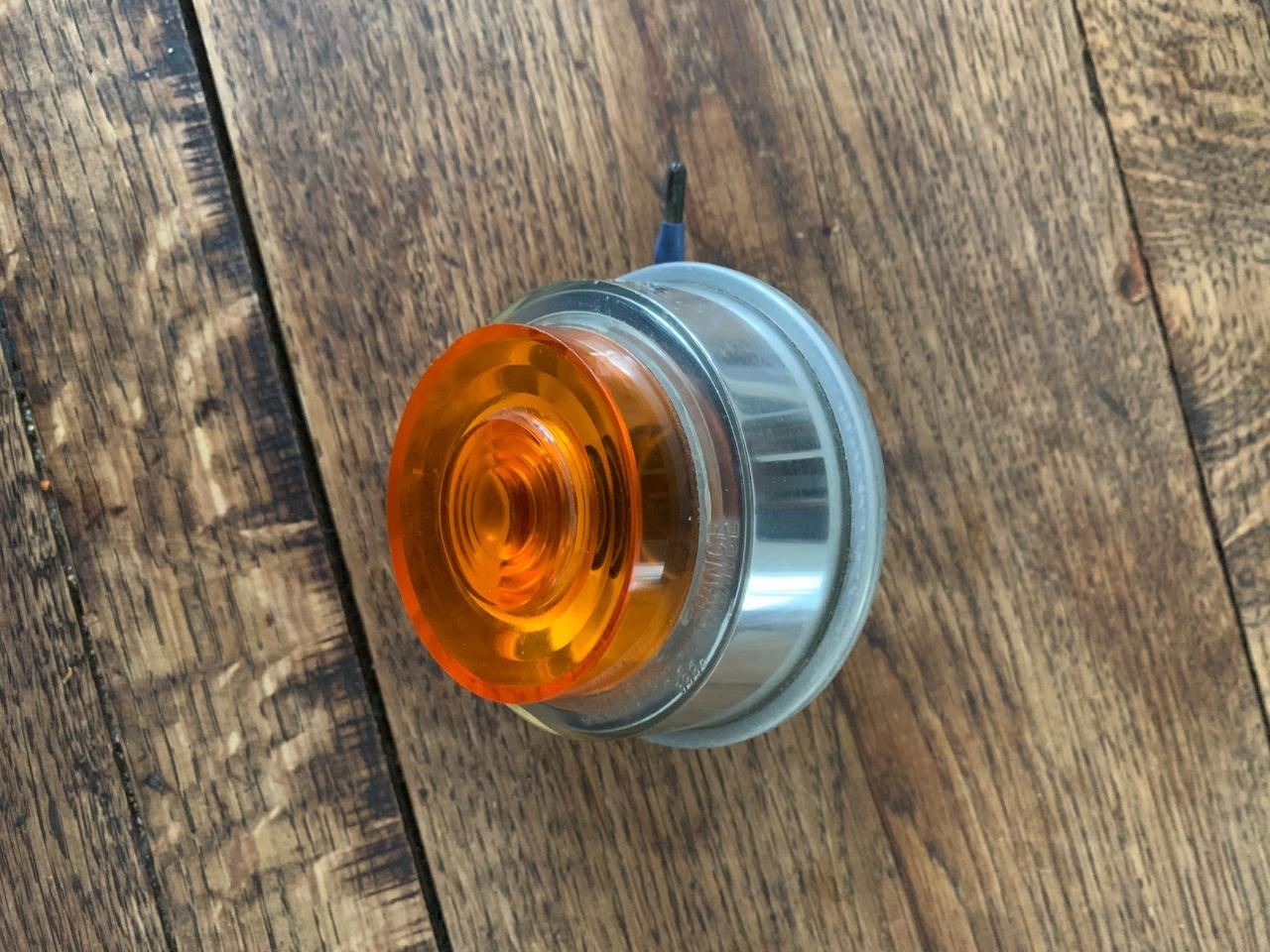 Feu ar. clignotant CITROEN Ami 6 LesAnciennes.com