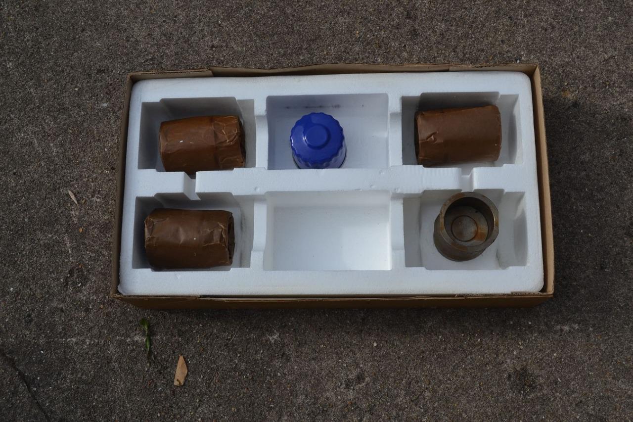 Kit chemises + pistons PEUGEOT 104 1L1 1972/88 LesAnciennes.com