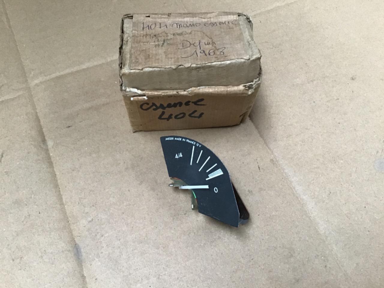 MANOMÈTRE ESSENCE NEUF PEUGEOT 404 LesAnciennes.com