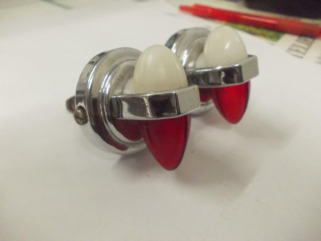 Feu CITROEN Traction 15/6 Six LesAnciennes.com