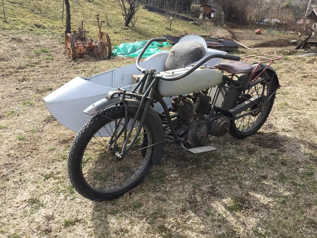 INDIAN 1000 powerplus Side car - 1918 LesAnciennes.com