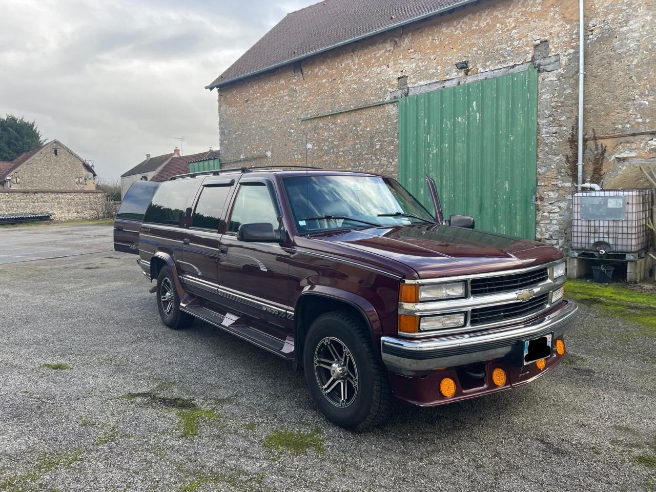 CHEVROLET SUBURBAN STARCRAFT - 1995 LesAnciennes.com