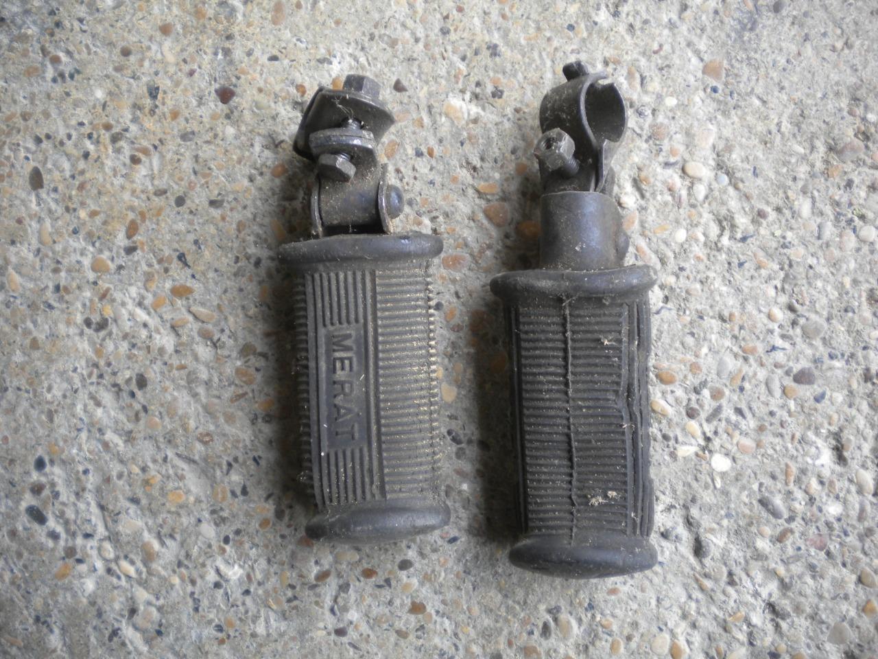 Pièces PAIRE DE REPOSES pieds moto ancienne LesAnciennes.com