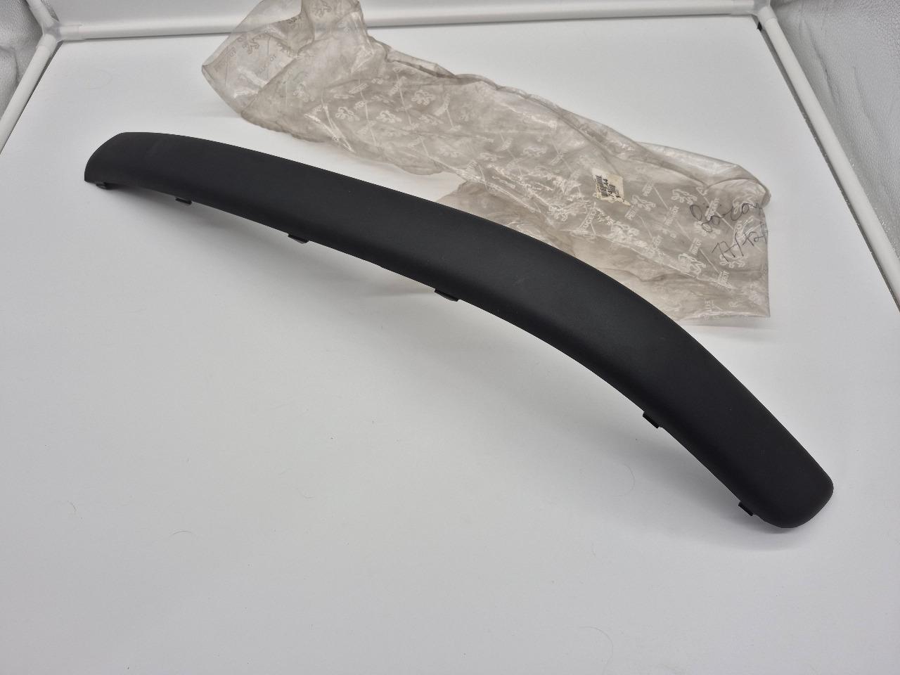 Protecteur Pare Choc AVG PEUGEOT 106 LesAnciennes.com