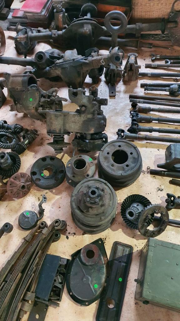 Lot entier pièces Jeep Willys MB Ford Dodge WW2 LesAnciennes.com