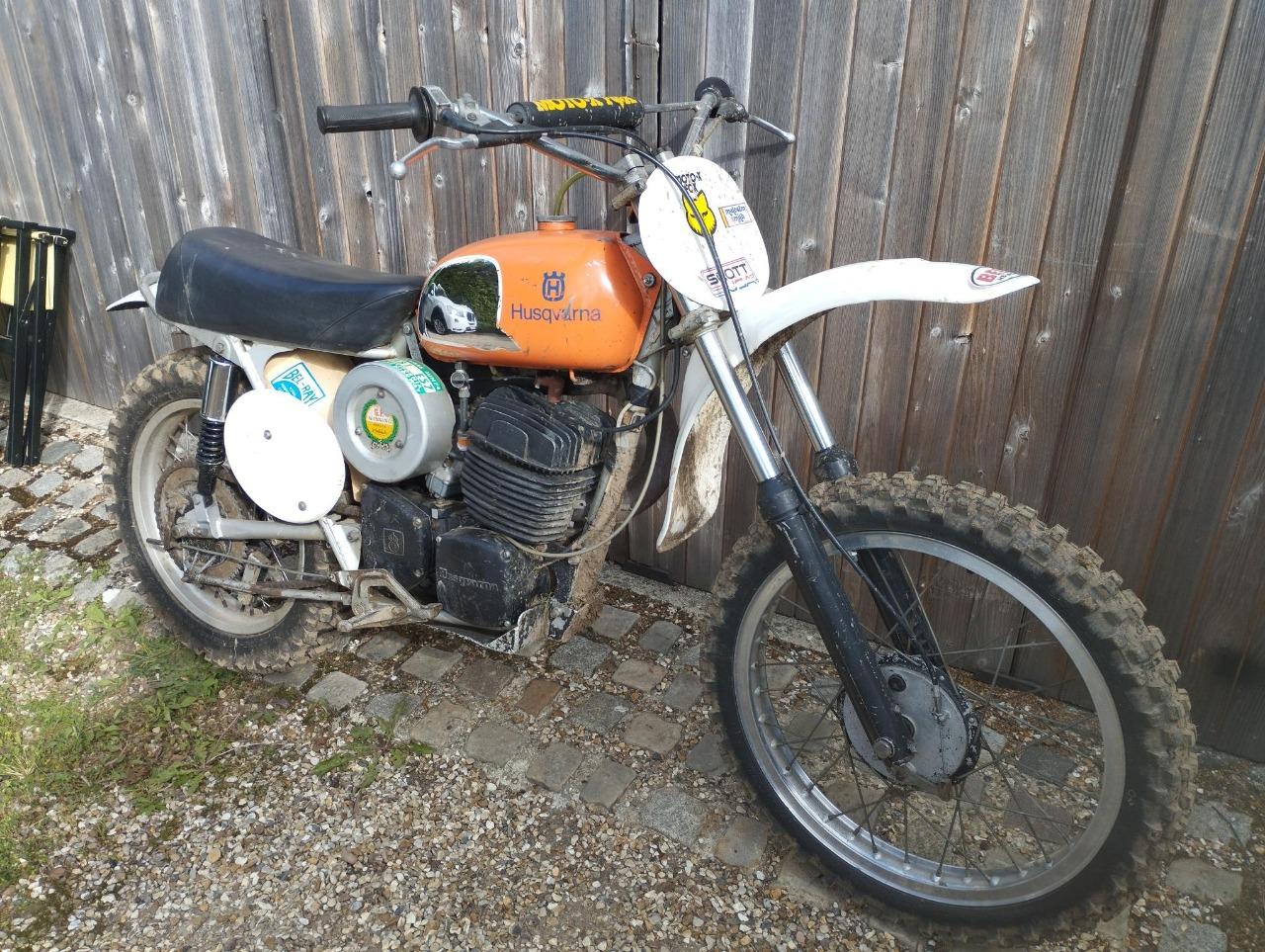 HUSQVARNA 400 CR cross - 1973 LesAnciennes.com