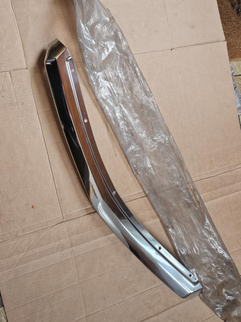 Lame neuve parechoc CITROEN DS LesAnciennes.com