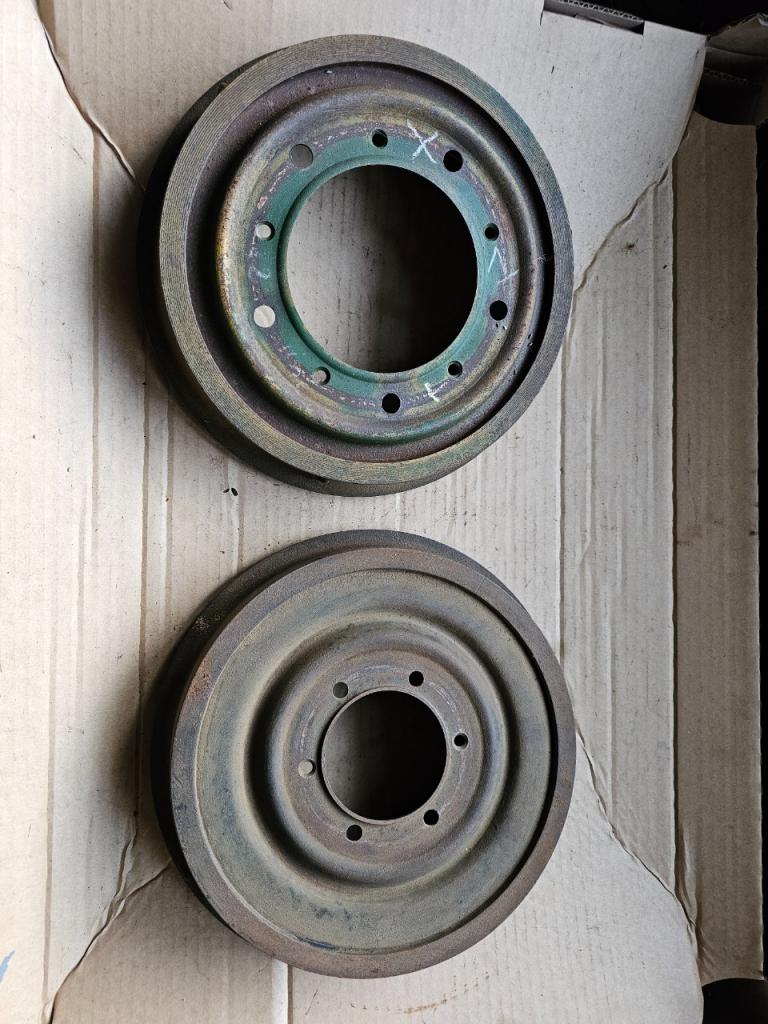 Tambour et pied CITROEN DS LesAnciennes.com