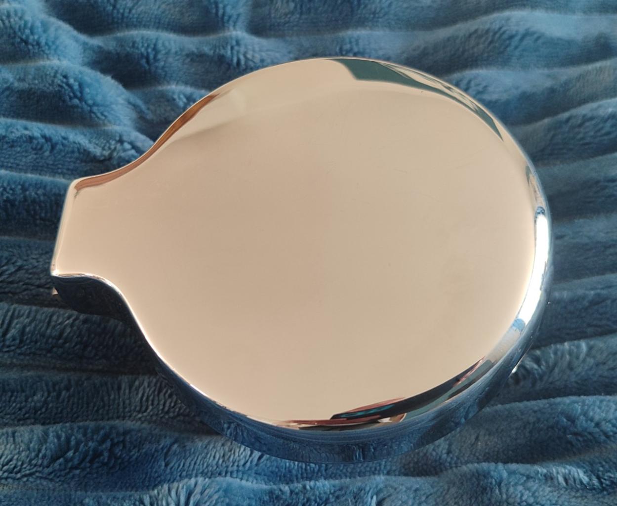 Bouchon de réservoir LesAnciennes.com