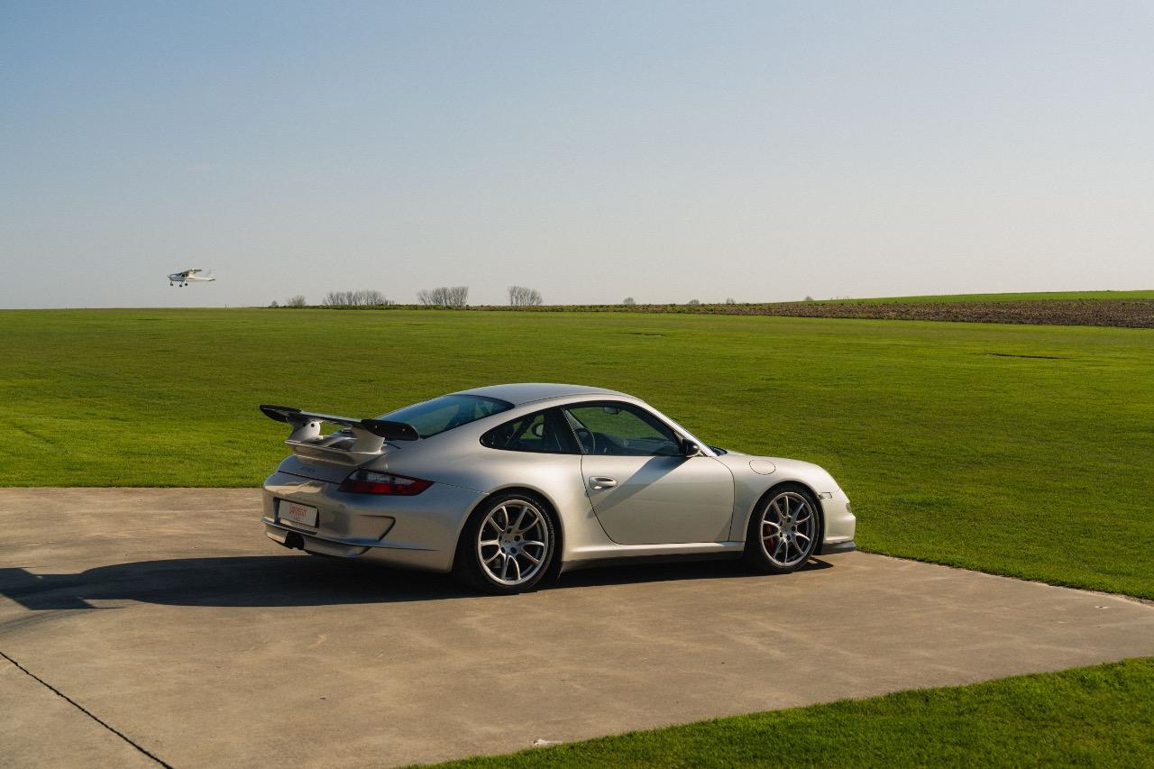 PORSCHE 911 997.1 GT3RS LesAnciennes.com