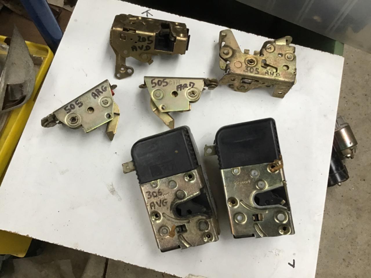 SERRURES NEUVES PEUGEOT 205/305/505/306 LesAnciennes.com