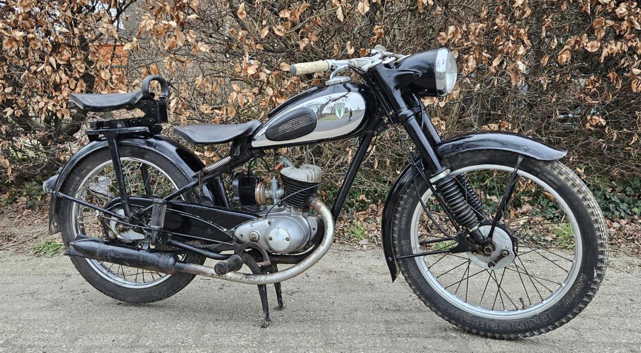 1952 DKW Rt125/2 year 1952 LesAnciennes.com