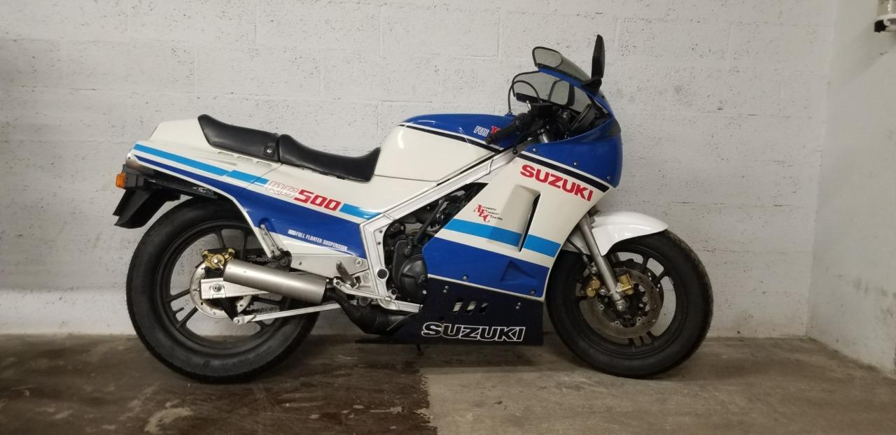 SUZUKI RG 500 RG 500 GAMMA - 1986 LesAnciennes.com