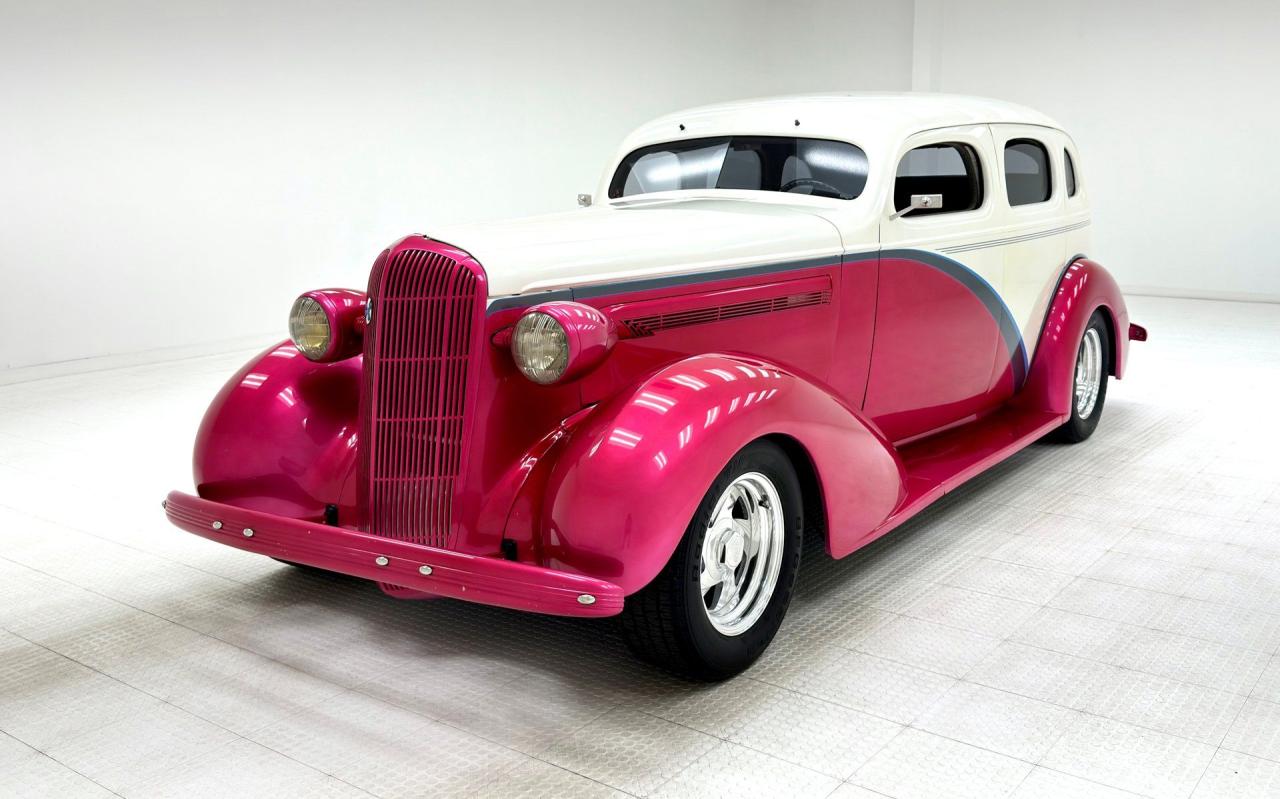 1936 Buick Series 40 Special 4 Door Sedan LesAnciennes.com