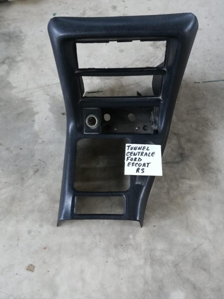 Console centrale Ford Escort RS LesAnciennes.com