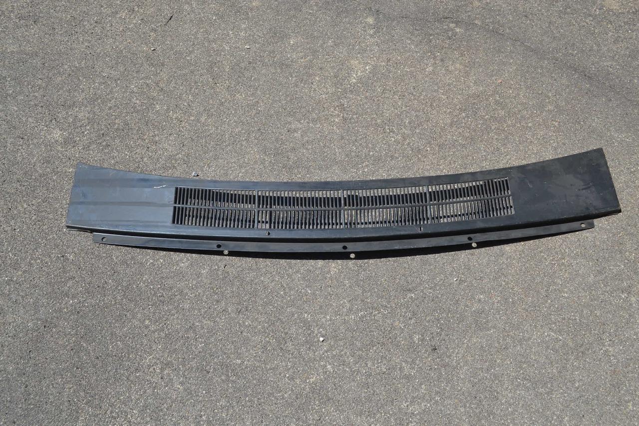 Tôle d'auvent PEUGEOT 504, neuve LesAnciennes.com