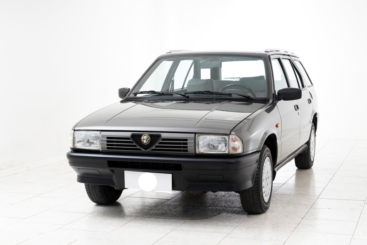 1987 Alfa Romeo 33 Giardinetta 1.5 4x4 LesAnciennes.com