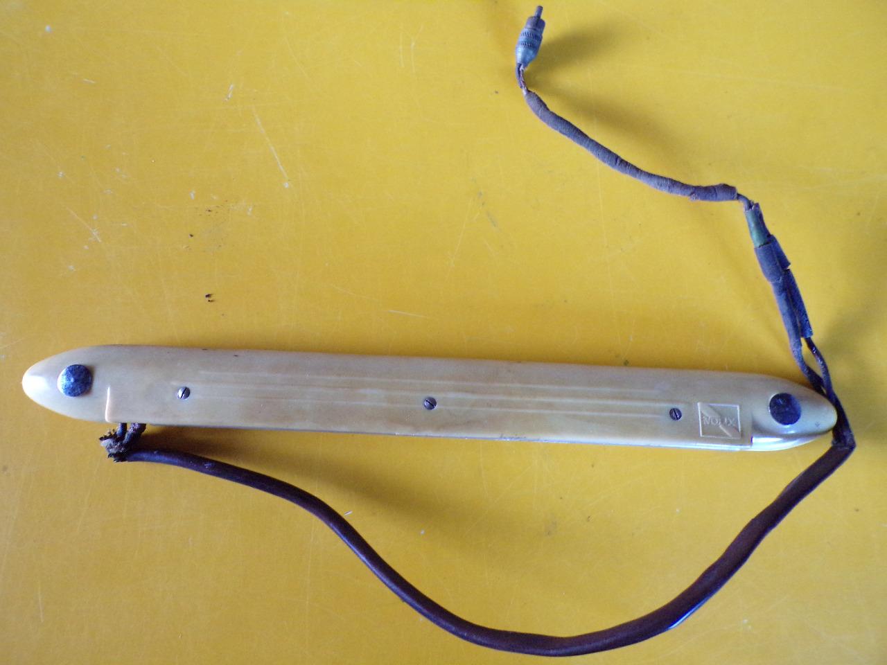 Dégivreur de pare brise voiture ancienne LesAnciennes.com