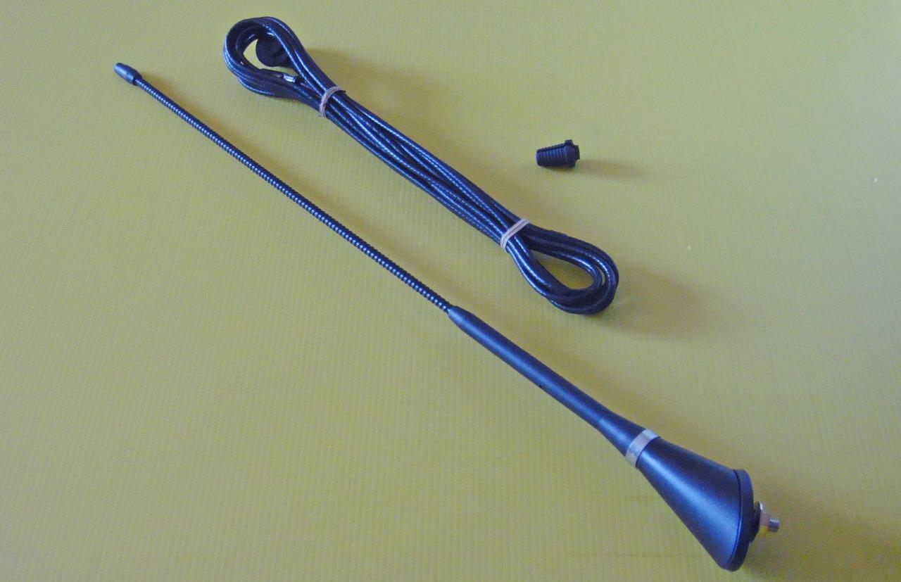 Antenne de toit pour montage à l'arrière ICMA 7150 LesAnciennes.com