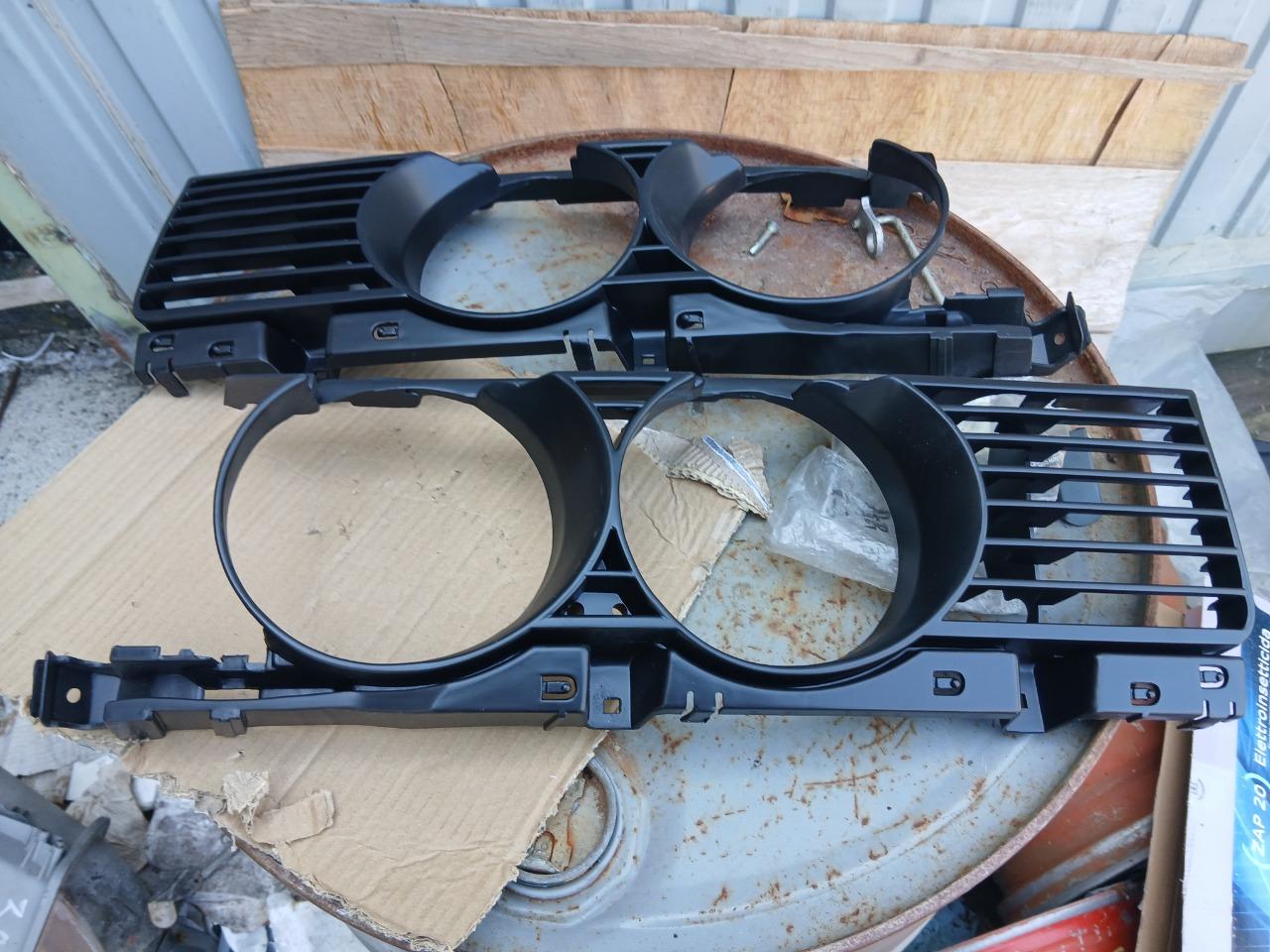 Grilles BMW 520 E34 LesAnciennes.com