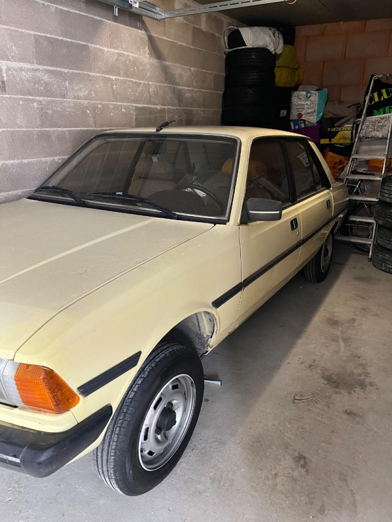 Pièces PEUGEOT 305 LesAnciennes.com