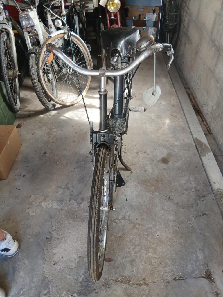 Cadre de cyclomoteur type SOLEX LesAnciennes.com
