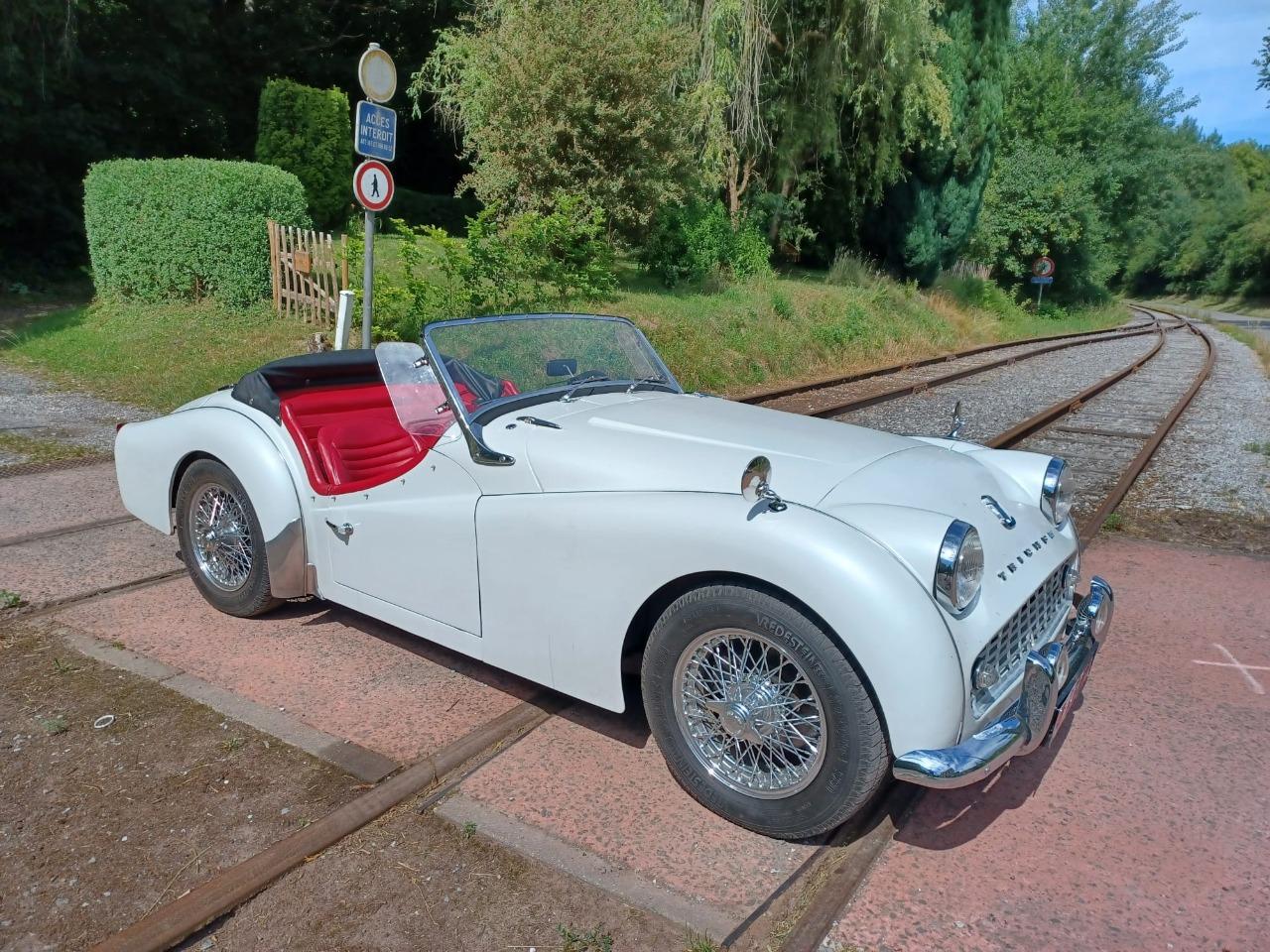 TRIUMPH TR3A - 1960 LesAnciennes.com