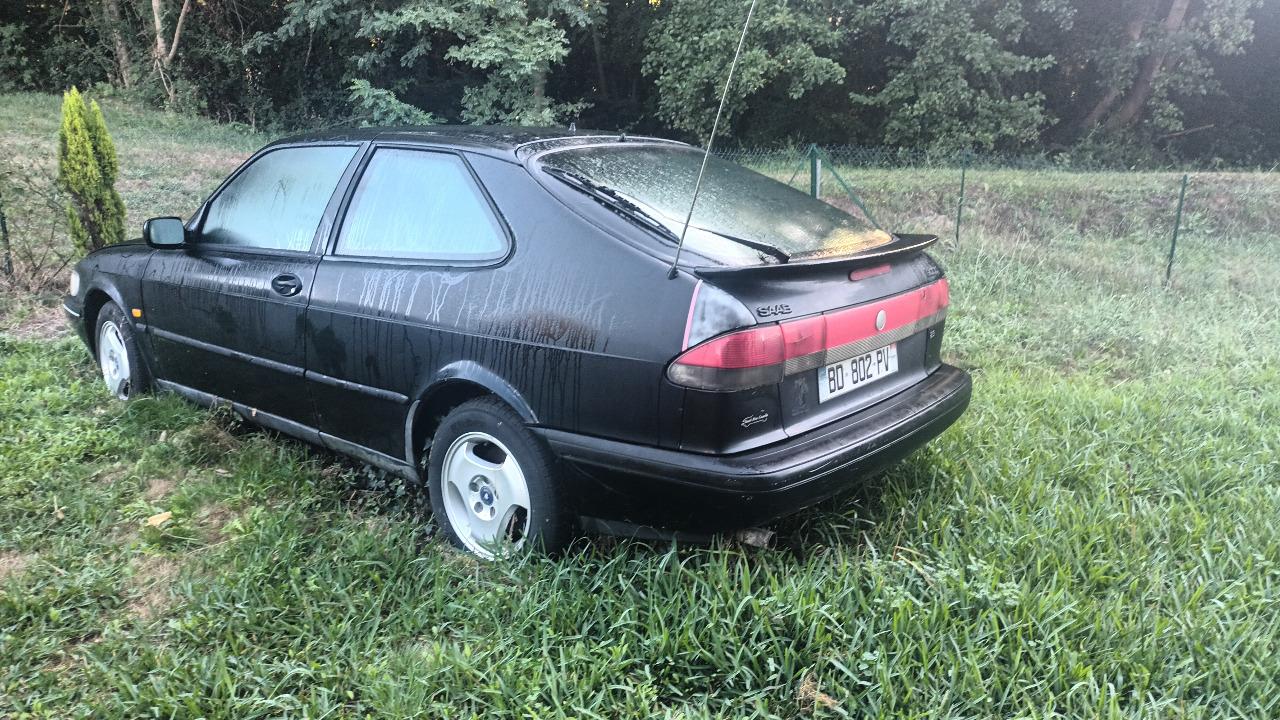 Pièces SAAB 900 2 litres 3 LesAnciennes.com