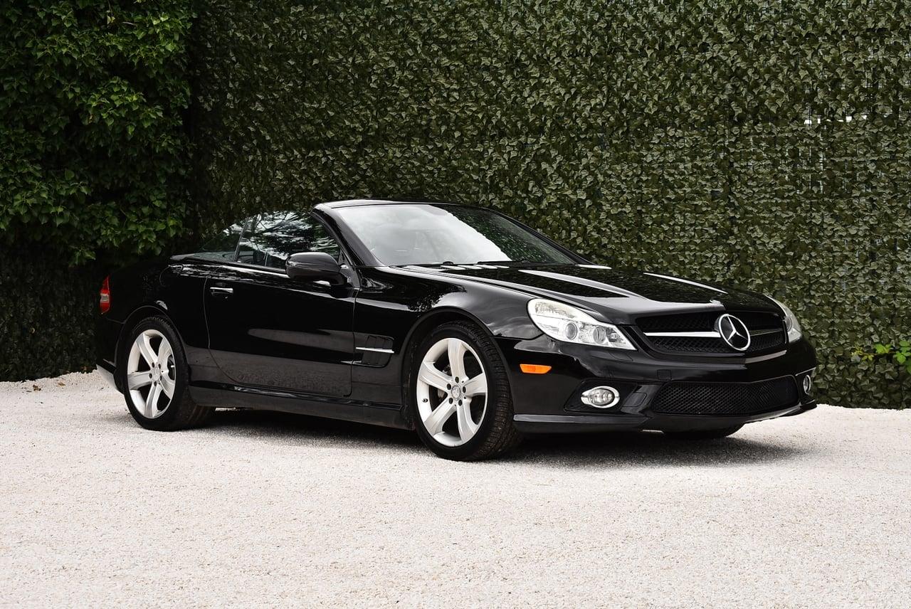 2009 Mercedes-Benz SL550 Convertible 5,5L V8 LesAnciennes.com