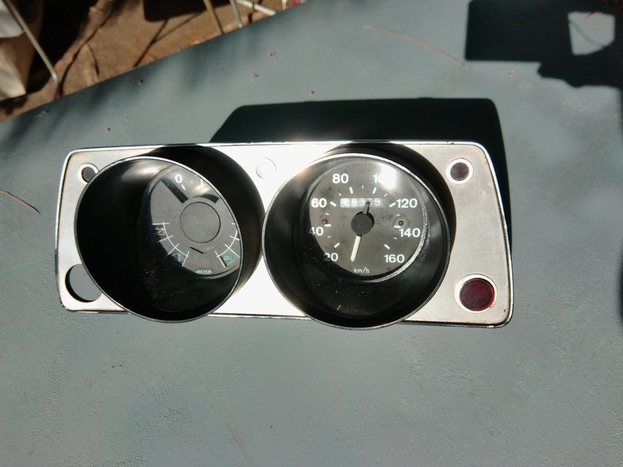 PEUGEOT 104:compteur +jauge :JAEGER LesAnciennes.com