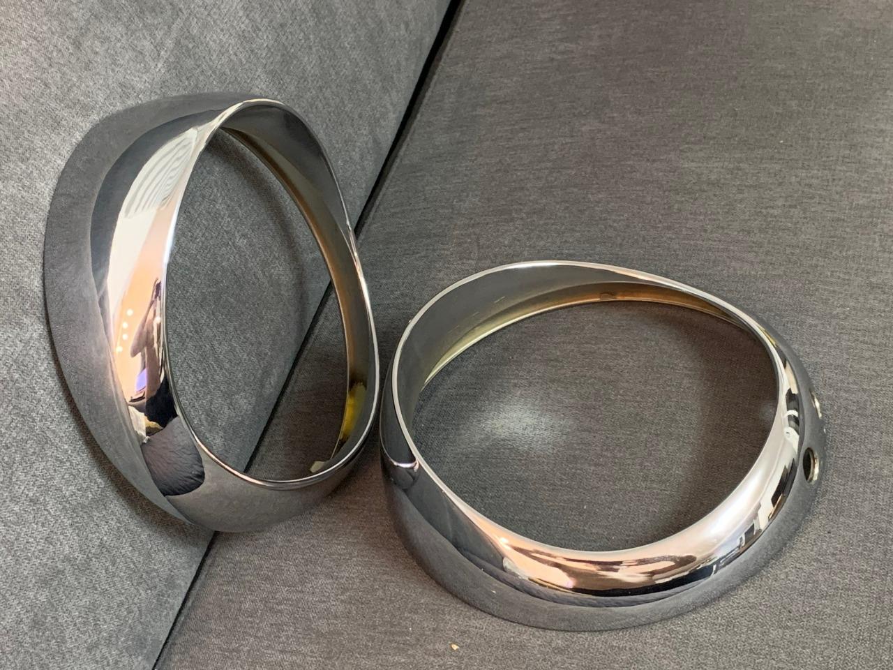 Cerclages de phares chromés à visières Citroen DS LesAnciennes.com