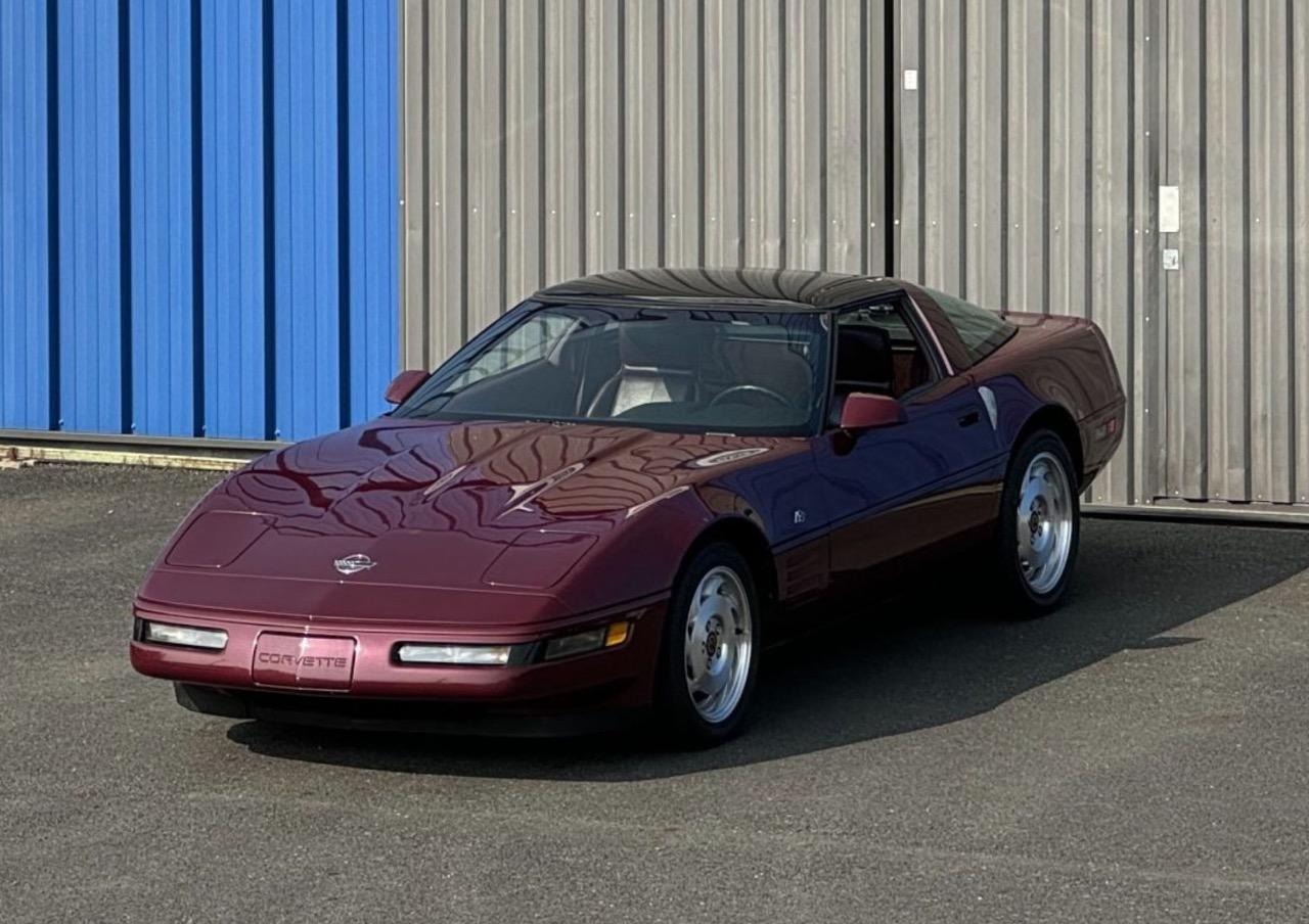 CHEVROLET Corvette C4 40th Anniversary - 1993 LesAnciennes.com