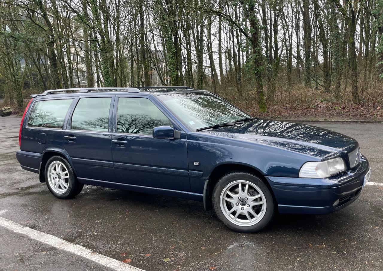 VOLVO V70 Break - 2000 LesAnciennes.com