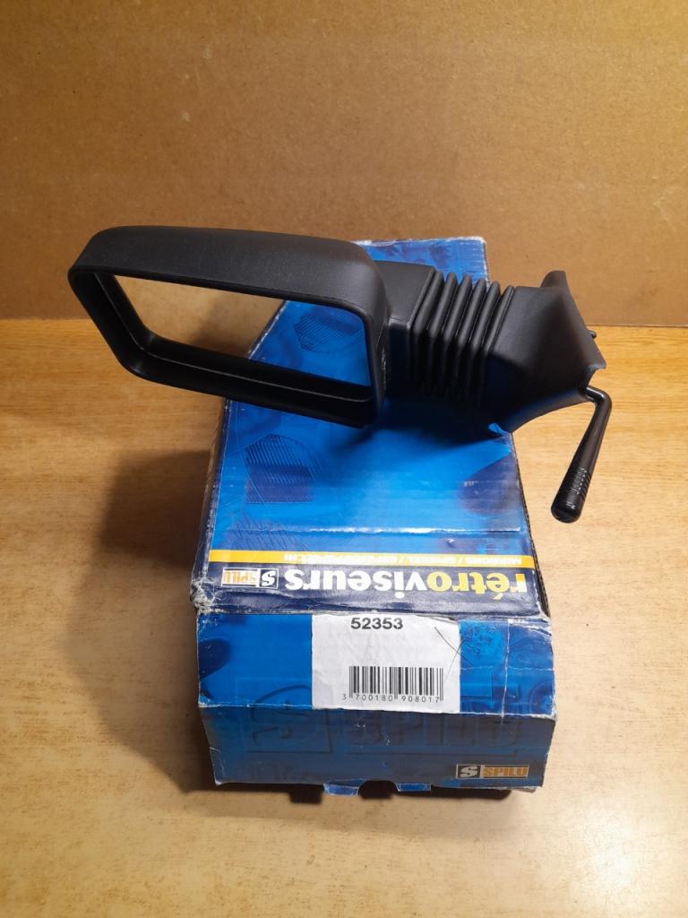 Rétroviseur Gauche Peugeot 309 I LesAnciennes.com