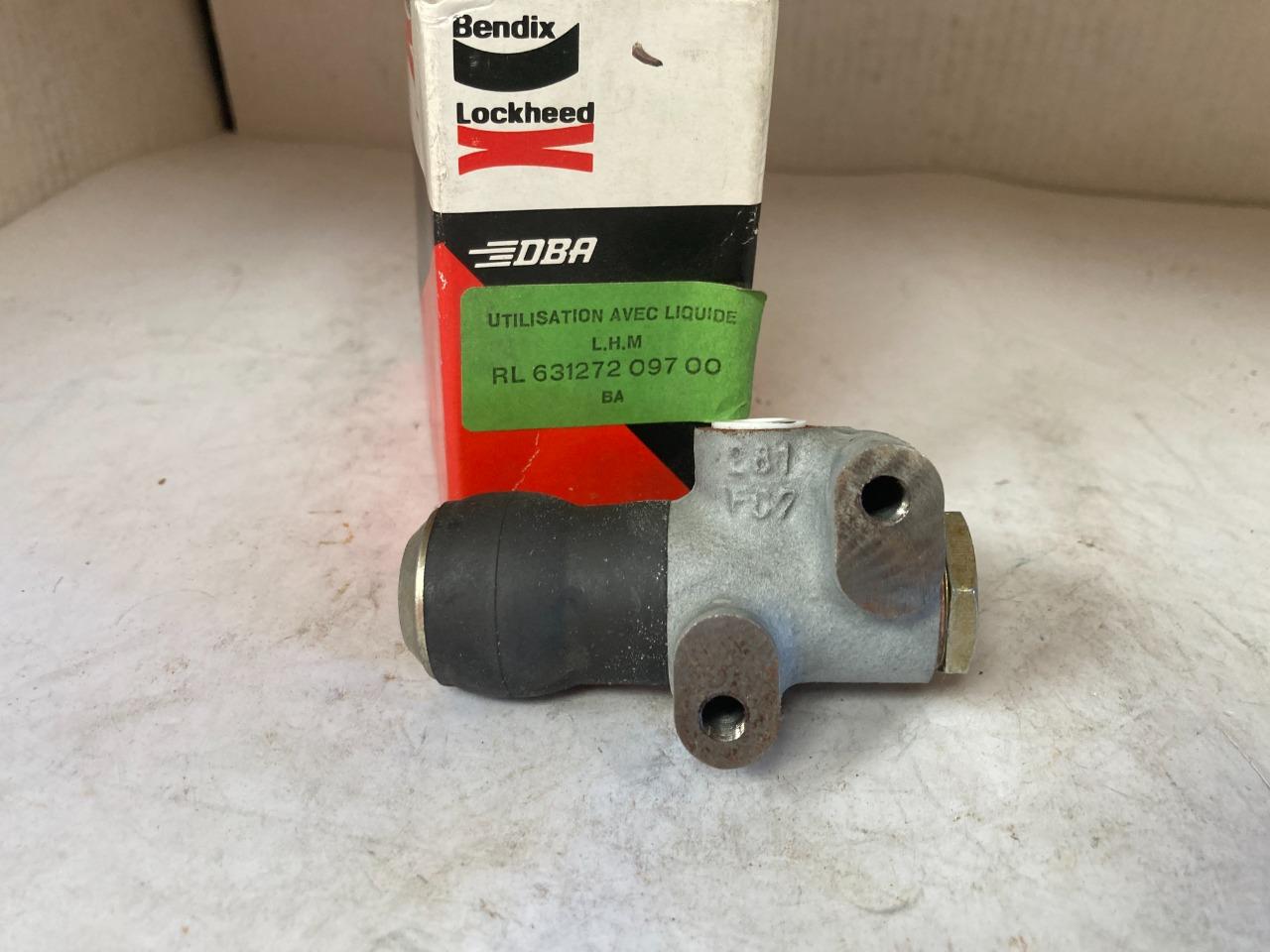 Corresteur de frein LHM CITROEN Méhari Ami8 LesAnciennes.com