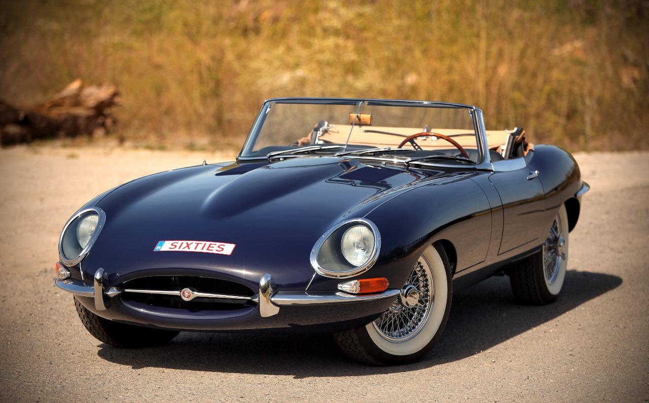JAGUAR Type E S1 Roadster - 1966 LesAnciennes.com