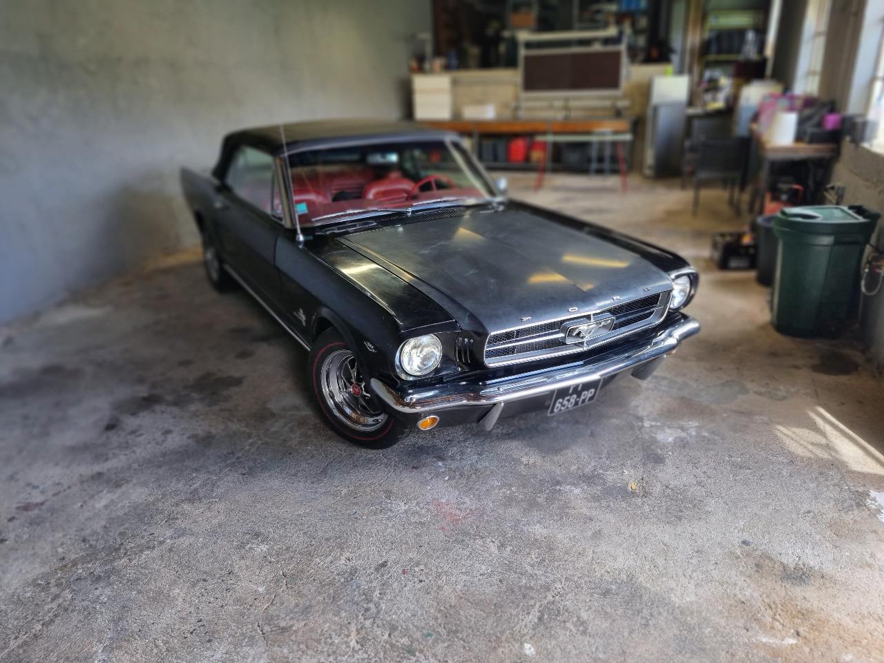 FORD Mustang CABRIOLET 289 CI - 1965 LesAnciennes.com