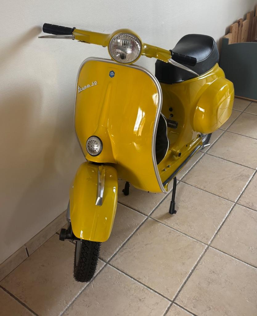 PIAGGIO Vespa V5A - 1965 LesAnciennes.com