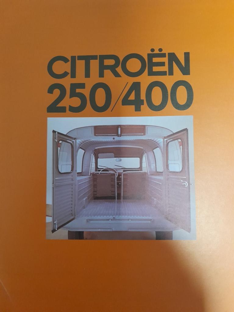 Citroën 240/400 LesAnciennes.com