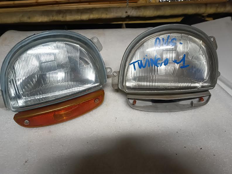 OPTIQUE AVANT RENAULT TWINGO 1 LesAnciennes.com