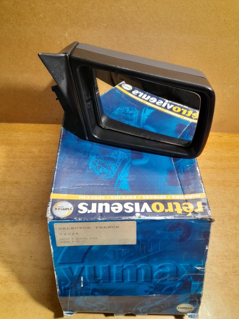 Rétroviseur Droit Opel Corsa A LesAnciennes.com