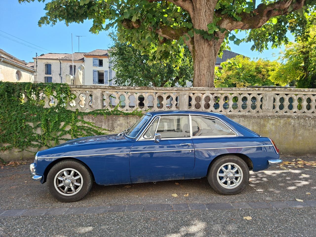 MG MGB MGB GT MK1 coupé - 1966 LesAnciennes.com