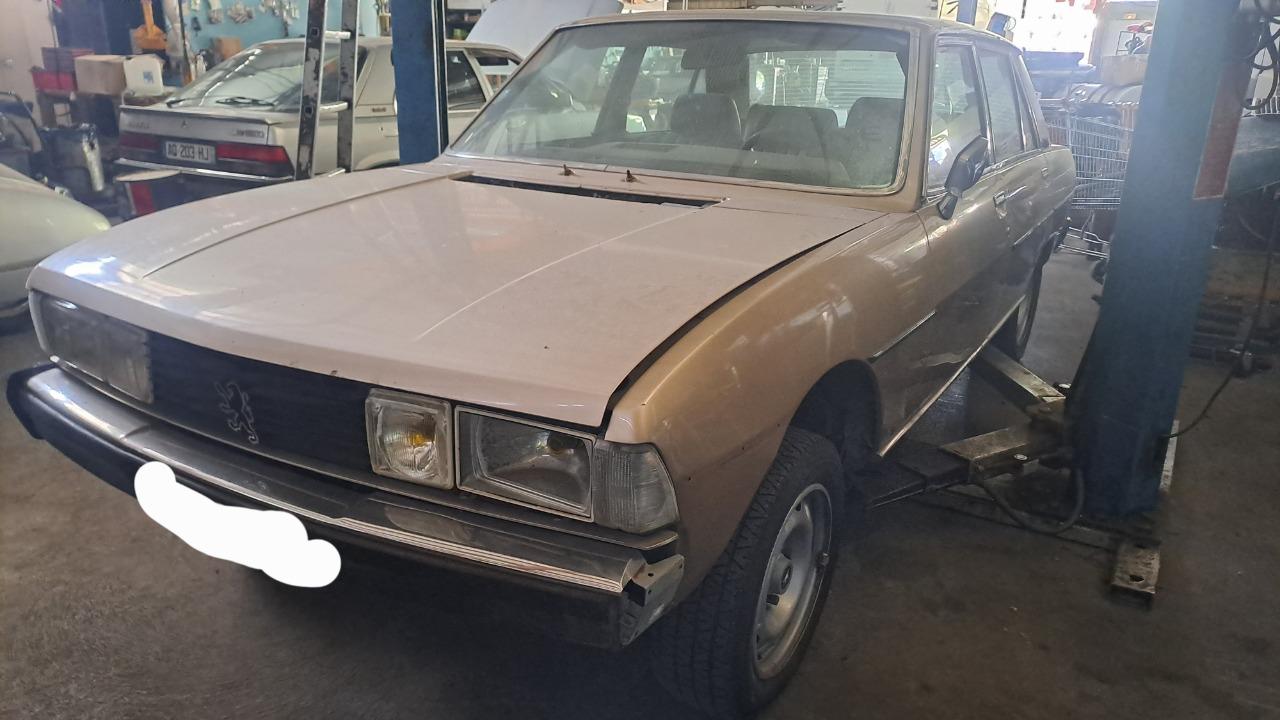 PEUGEOT 604 V6 STI - 1977 LesAnciennes.com