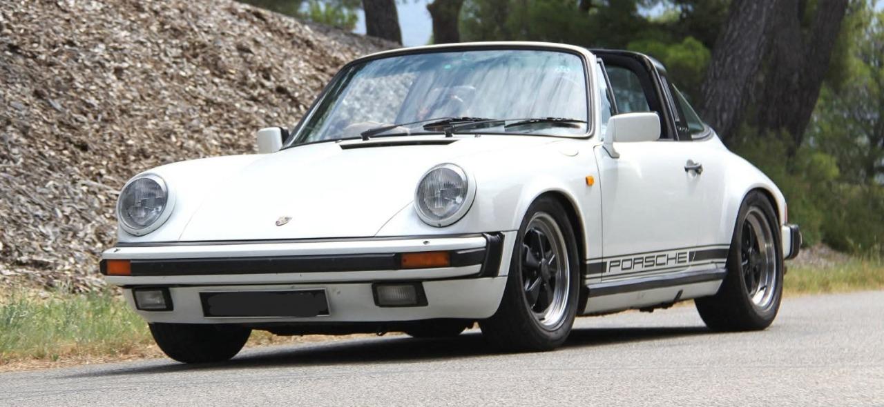 PORSCHE 911 Carrera 3.2 targa - 1988 LesAnciennes.com