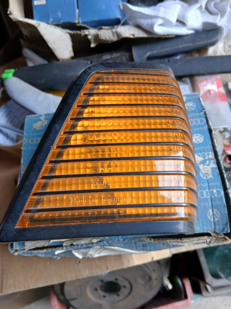 Clignotant VOLKSWAGEN Passat LesAnciennes.com